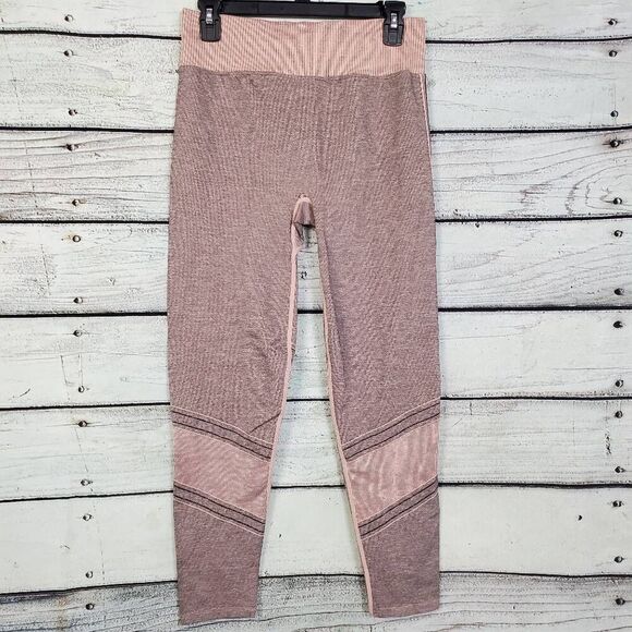 Victoria’s Secret PINK Active Women’s Leggings Size L Rose Pink Seamless Stretch - Picture 1 of 10